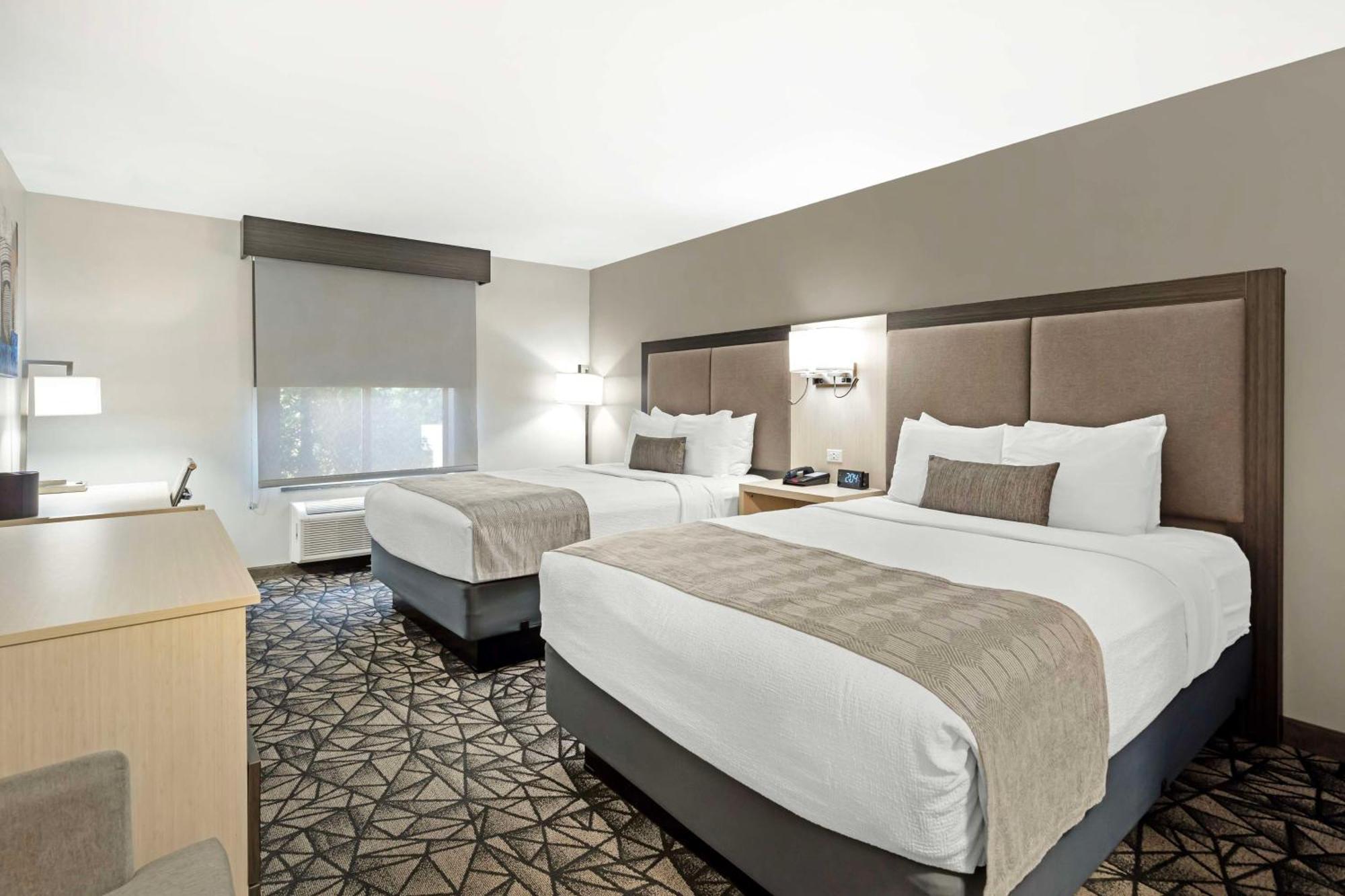 Western Hotel 3*